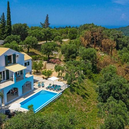 Villa Eleonas Strongyli  Bagian luar foto