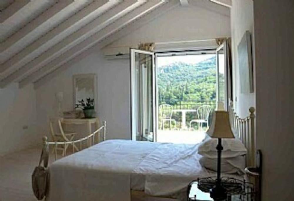Villa Eleonas Strongyli  Bagian luar foto