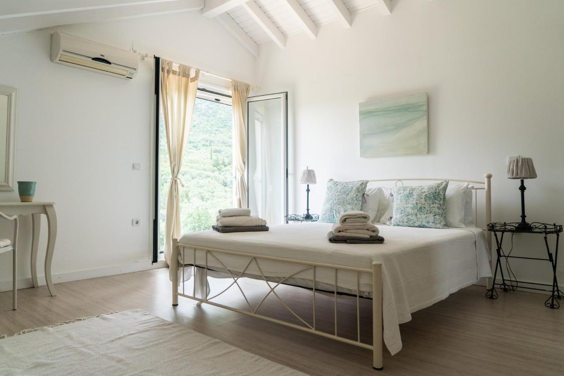 Villa Eleonas Strongyli  Bagian luar foto