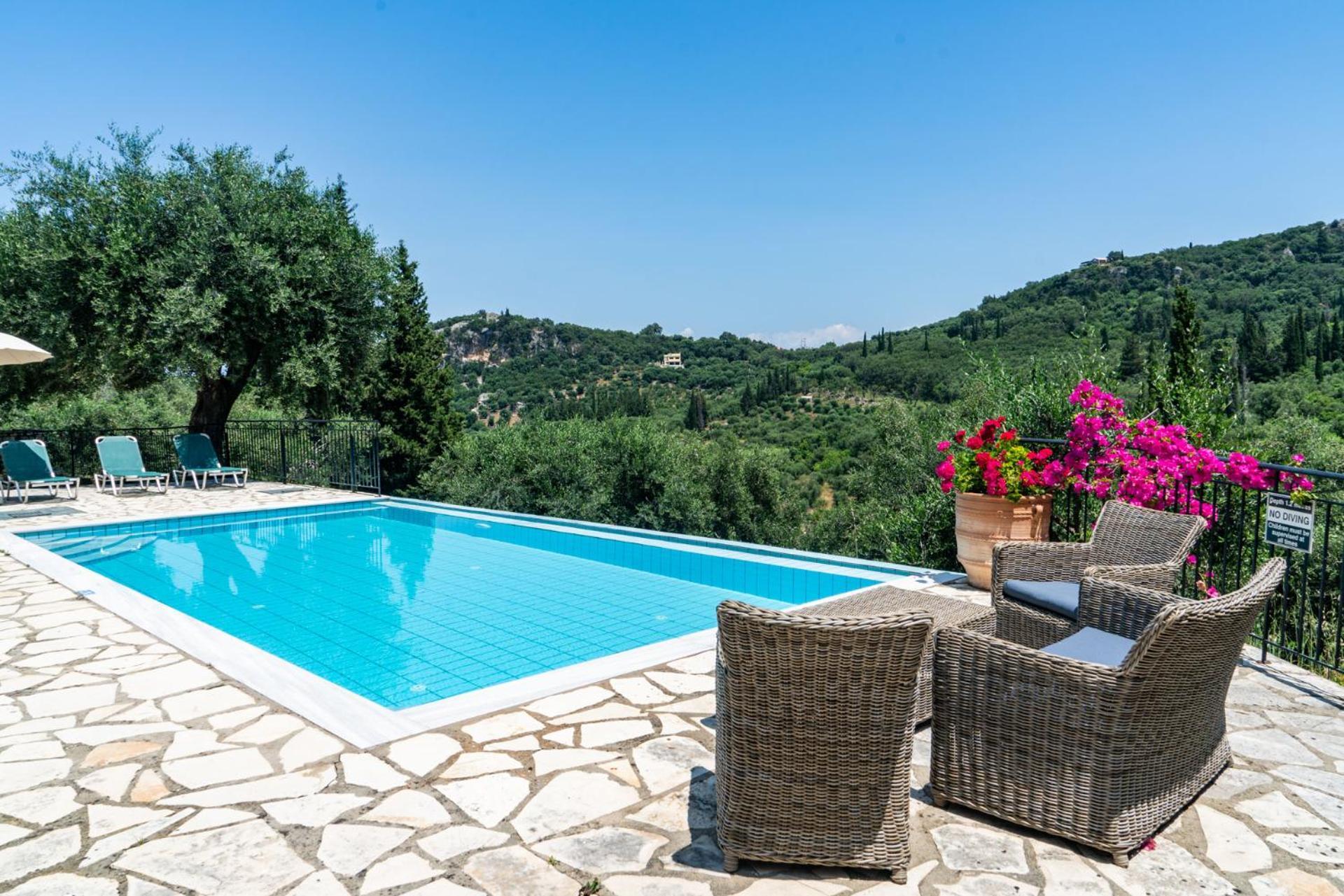Villa Eleonas Strongyli  Bagian luar foto