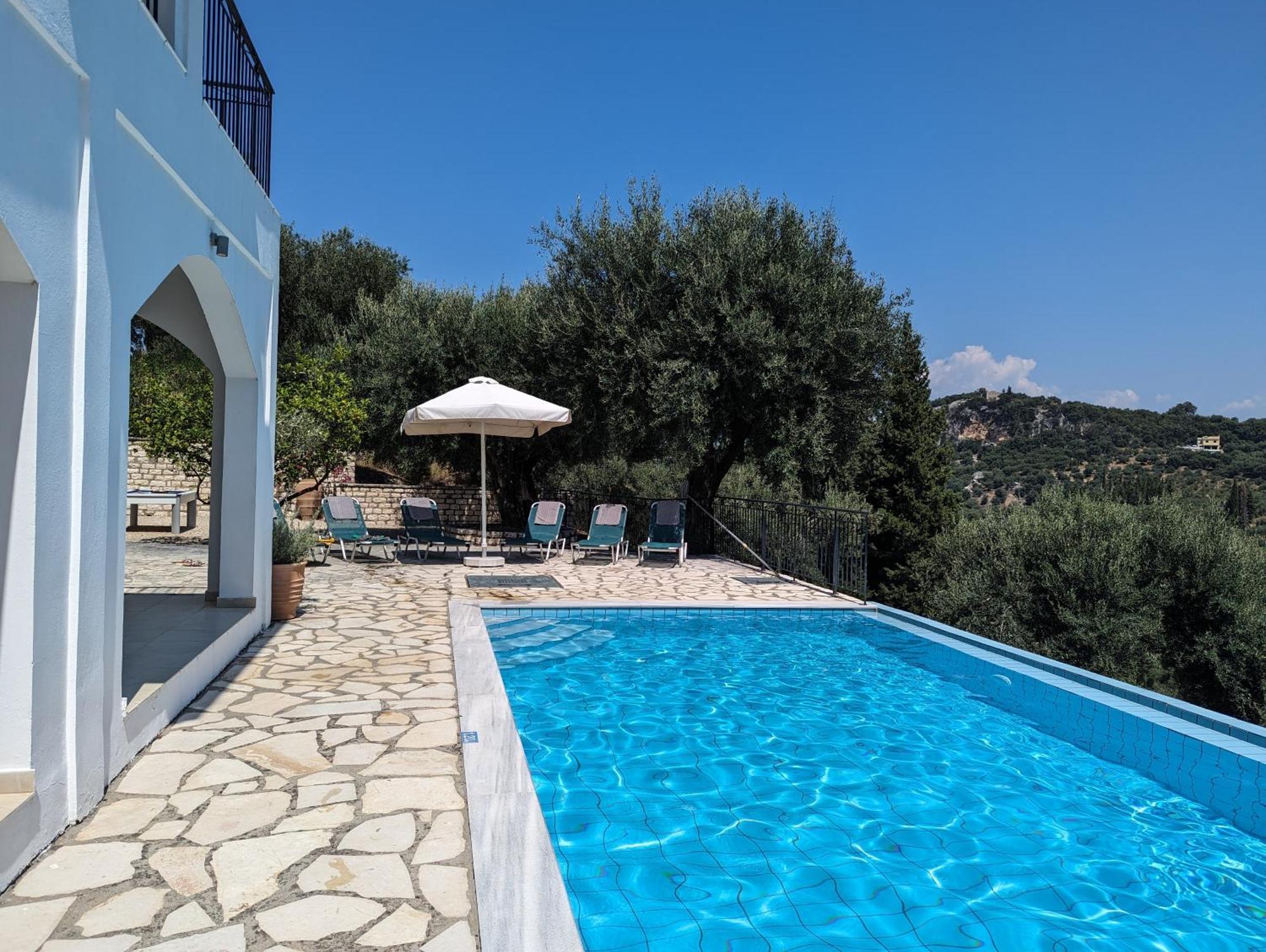 Villa Eleonas Strongyli  Bagian luar foto